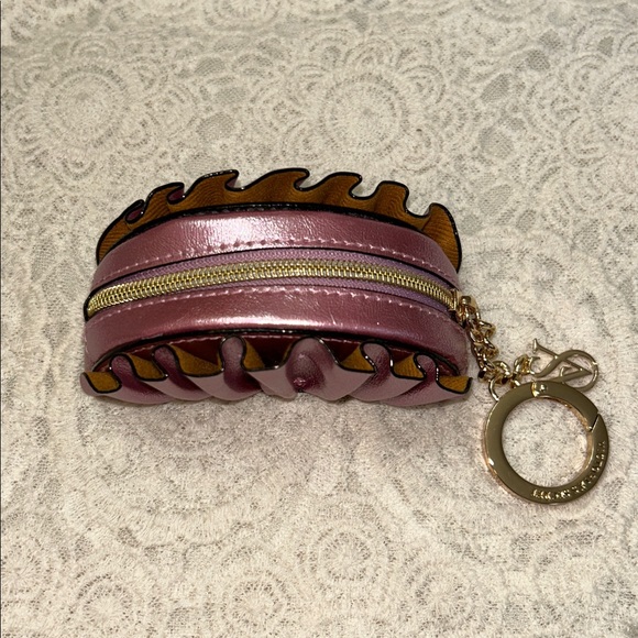 Beautiful Shell Coin Pouch - Picture 3 of 6